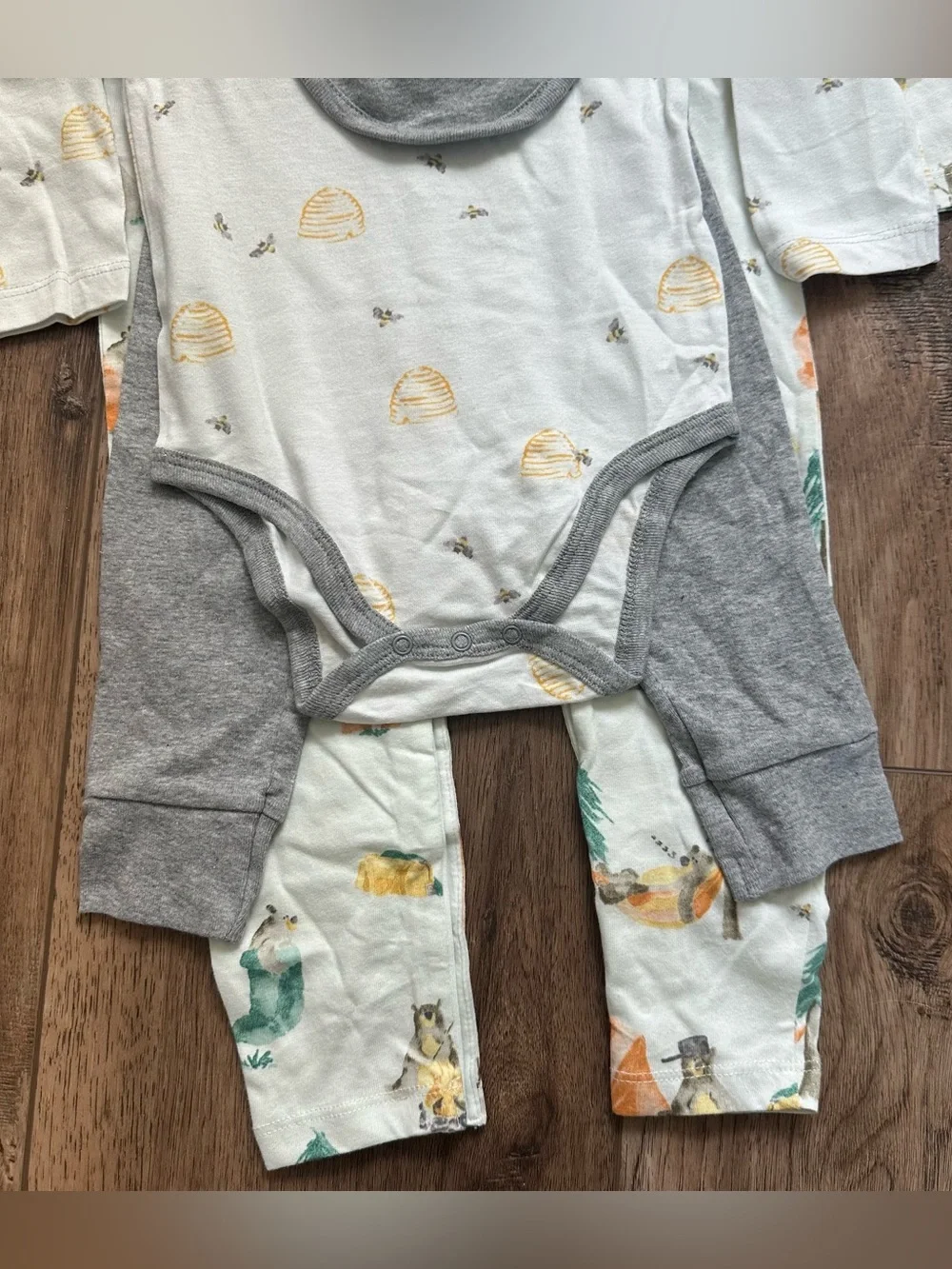 NWT! Burt’s Bees Baby 100% Organic Cotton Set, Outfits, Bib, Unisex, 4pc, 12m